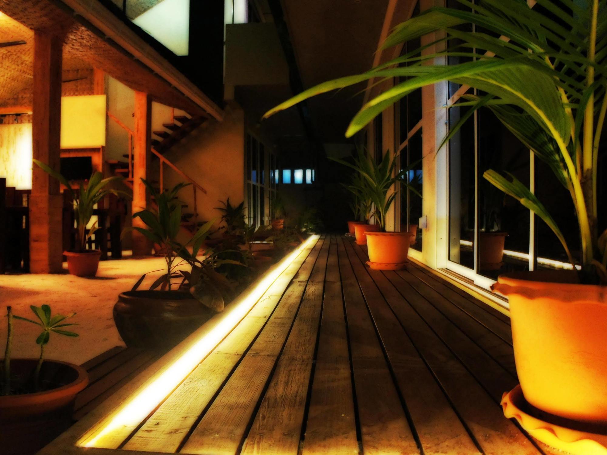 Отель Narnia Maldives Маафуши Экстерьер фото